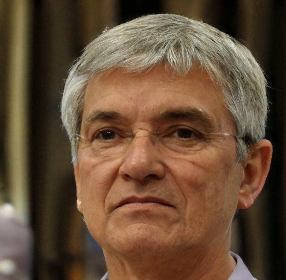 Portrait de Rémi Dubois, conseiller en gestion budgétaire